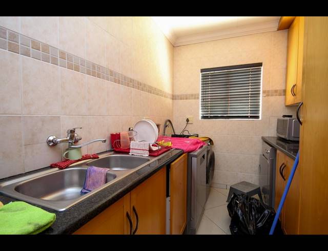 3 BEDROOM HOUSE FOR SALE IN THATCHFIELD